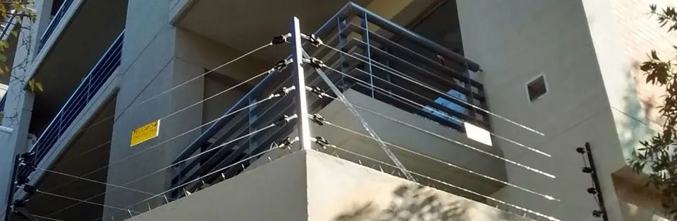 Detalle técnico de sistema de cerco eléctrico